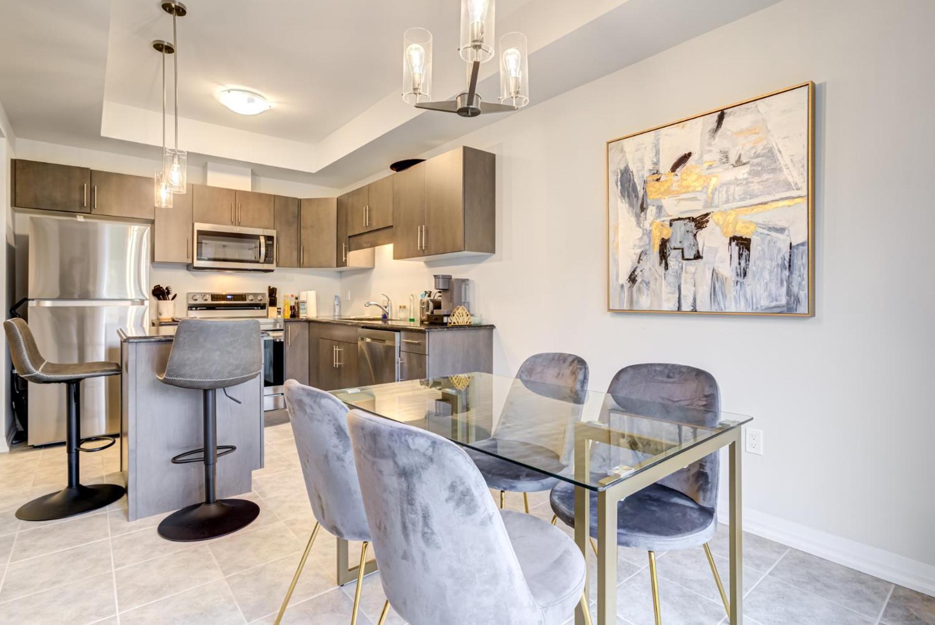 Luxury Living Niagara Falls - 4 Bed House ナイアガラ・フォールズ エクステリア 写真