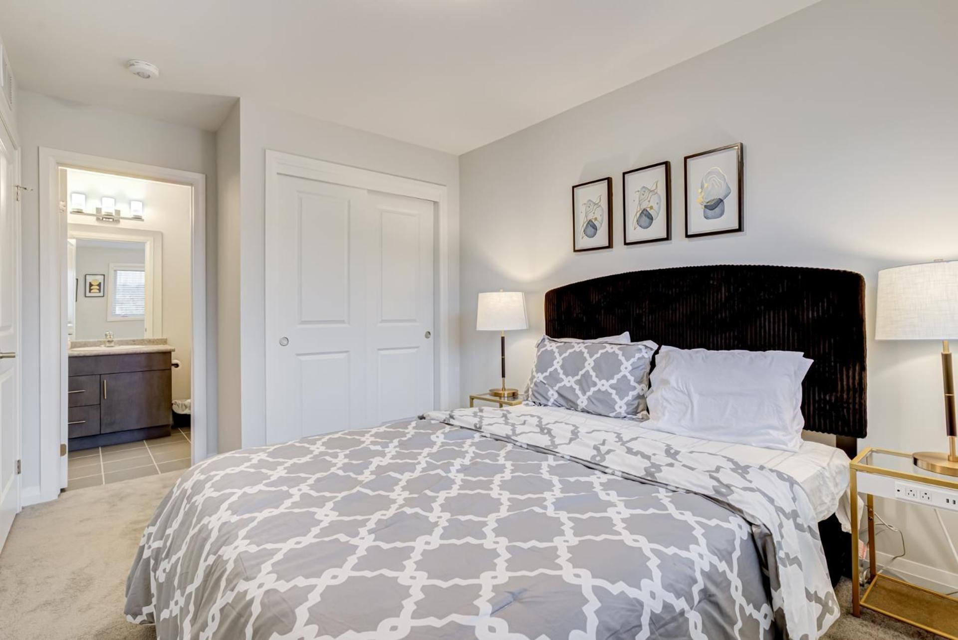 Luxury Living At The Falls - 4 Bed House ナイアガラ・フォールズ エクステリア 写真
